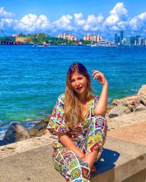 Malak Koura Instagram - Happy Eid everyone 💙