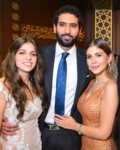 Malak Koura Instagram - Amazing night. Dress by @sherifnasrcouture