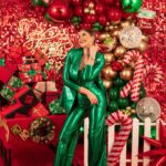 Malak Koura Instagram - Wishing you all a great year! My new year shoot for my interview with @kalamelnasonline ⁣ ⁣ Dressed by: @tayacouture ⁣ Makeup: @henda.mohsen Jewelery: @michaelorojewellery ⁣ Hair: @hemajoe_hairstylist ⁣ Photography: @abdallaphotography ⁣ Decorations: @eventsbyyasminmedhat