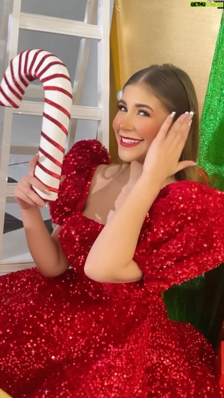Malak Koura Instagram - Merry Christmas to you all my loves ♥️🎄🎁