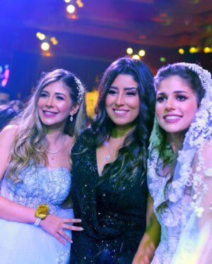 Malak Koura Instagram - Happiest day of my life to see my little sister Mariam become the most beautiful bride my eyes have ever seen. Love you always ♥️♥️♥️⠀
⠀
Wedding planning by @bydinaiskander⠀
My dress by @samahmahrancouture⠀
My makeup by @maram.makeup0