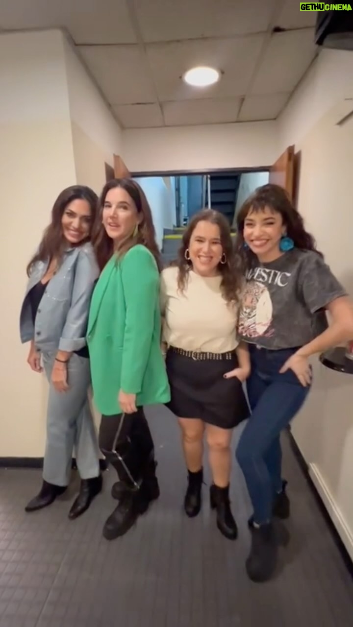 Malena Guinzburg Instagram - NUESTROS LOOKS DEL MARTES 🤩🩷 ⭐️ @connieballarini Campera & Pantalón: @edelerra Acc: @lunagarzonaccesorios ⭐️ @mguinzburg Short & Remer: @adoradavestimenta Acc: @lunagarzonaccesorios ⭐️ @fermetilli Remera: @corarecoleta Pant: @somos_rad Acc: @lunagarzonaccesorios ⭐️ @nataliacarulias Muscu: @portsaidoficial Pant: @altamodanet Acc: @lunagarzonaccesorios Hair & Make Up @gabi.triay @luciaoxamakeup Estilismo @catalinaarl @lomylan 🚨 si quieren ver el programa del martes pueden adquirirlo por Passline (link en bio) Somos #LasChicasDeLaCulpa @connieballarini @nataliacarulias @fermetilli @mguinzburg