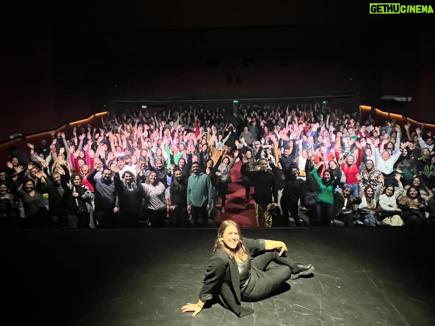 Malena Guinzburg Instagram - Gracias SAN JUAN Gracias MENDOZA Gracias TUNUYAN Tres funciones a sala llena con un público hermoso que le hicieron sentir espectacular! Gracias por venir a reírse conmigo y pasar unos días tan hermosos! Obvio que voy a volver, mil veces más!!! LOS AMO TANTO COMO A JULIÁN Y A PAKI! Producción @hthproductora @day_longoni @diegoscott @vanigibert @matuti13 @btproduccion 🚨Próximas funciones #queridodiario ABRIL 🇦🇷25/4 Paseo La Plaza CABA 🇦🇷26/4 Teatro Argentino MERCEDES 🇦🇷27/4 Teatro Morón MORÓN MAYO 🇦🇷3/5 Biblioteca Rivadavia. BAHÍA BLANCA 🇦🇷4/5 CANNING 🇦🇷9/5 Paseo la Plaza CABA 🇦🇷10/5 Casa de Cultura SALTA 🇦🇷11/5 Teatro Mitre JUJUY 🇦🇷12/5 Teatro Alberto TUCUMAN 🇦🇷24/5 Teatro Coliseo ZÁRATE 🇦🇷25/5 Teatro Helios PALOMAR 🇦🇷31/5 Teatro Seminari ESCOBAR JUNIO 🇦🇷1/6 Sociedad Italiana SAN FERNANDO 🇦🇷7/6 Teatro Maipú BANFIELD 🇦🇷8/6 Teatro Metro LA PLATA 🇦🇷14/6 La Ranchería JUNÍN 🇦🇷15/6 Casa de la Cultura PERGAMINO 🇦🇷16/6 Rafael de Aguilar SAN NICOLÁS 🇦🇷28/6 Sociedad Italiana SAN MIGUEL 🇦🇷29/6 Teatro UOM. SAN JUSTO Entradas en www.malenaguinzburg.com