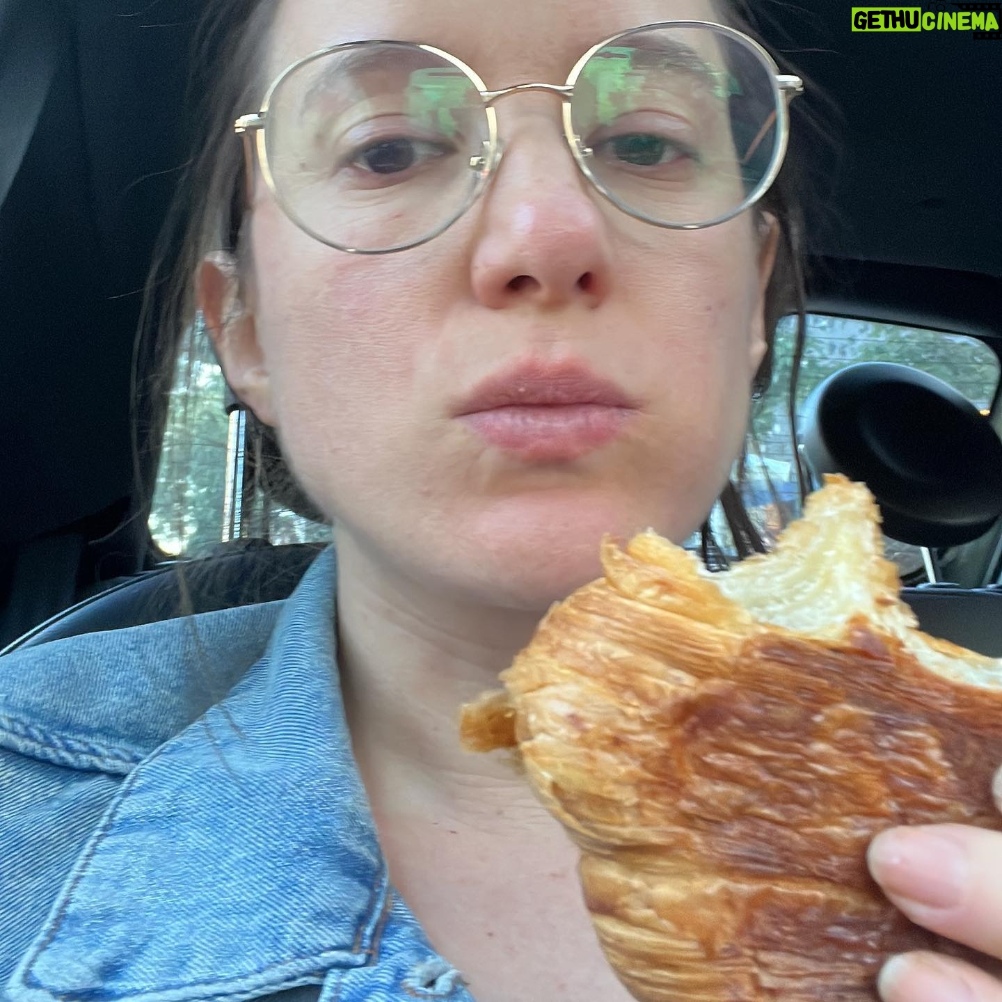 Malena Pichot Instagram - 1. Lo que compré dos días después de saber que estaba preñada 2. La alimentación consciente 3. Mis tres posiciones únicas 4. Lo que usó mi madre cuando estaba yo atroden 5. La filosofía 6. El trap 7. El lloramiento y el deglute simultáneao 8. El tipo