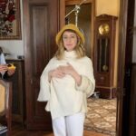 Malena Pichot Instagram – Esta es la fila para ver FINDE en @cine.gaumont hoy mismo, 3 de febrero del 2024, tres años después de su estreno, de que esté re pirateada y de que esté hace dos años en Flow. Es realmente emocionante que sigan eligiendo ir al cine a verla. Gracias por bancar tanto este proyecto, que hicimos con @crococro y @garulisok sin tanta expectativa en un momento tan delirante y horrible como fue la pandemia. Seguimos trabajando para poder hacer cosas que hagan reír ahora también en un contexto horrible y lo conseguiremos, porque somos argentinos y plata y miedo nunca tuvimos.