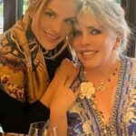 Malillany Marín Instagram - Gran actriz ! Elegante ! Divertida ! Una reina 👑 gracias @vrocastroficial por una tarde tan linda ! Por tu cariño y tu apoyo ! Y mi virgen de Guadalupe que tanto amamos . Mi cariño y mi respeto siempre para ti