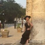 Malillany Marín Instagram - 🇨🇺quiero que sepas lo que se siente .. cuando se llene tu alma , de toda mi Cubania 🇨🇺🐊❤️‍🔥🎶☕️ 🎩 @pasionartemexico