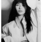 Malina Weissman Instagram - By the amazing @emilysoto ✨🩷 Styling: @heathermary.jackson Makeup: @misha212 Hair: @jacobrozenberg Set Design: @abigailmccreary