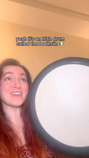 Malinda Kathleen Reese Instagram - Inspiration can come from everywhere 🌀✨🇮🇪 massive shoutout to the @onlineacademyofirishmusic and Brian Fleming for inadvertently inspiring this song!! #irish #celtic #indie #rock #singer #drum