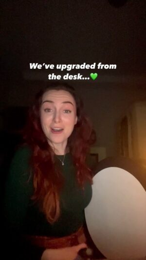 Malinda Kathleen Reese Instagram - New level unlocked 🔓☘️ #tellmema #irish #ireland #singer #siren #reverb #bodhran #drum #folk #stpatricksday