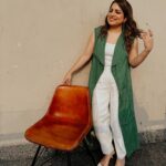 Mallika Dua Instagram - Moments after I got a heckler kicked out of the venue I was performing at🎙️💅🏻The self respect glow just hits different honey☀️. It’s the year of the 🐉, girls. Don’t forget. 🦋🧿 . . . . . . . . In @ampmfashions Beauty by @mitalivakil Hair by @dellsi.mody Styled by @ayeshaaminnigam and myself Accesories- Mine because I have shopping prawbz Wybez and mojo by @soumya_ameria