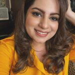 Mallika Dua Instagram - Scyauz me what is this magic? I just became my own salon thanks to the Dyson Airwrap and its insane attachments. @dyson_india Curls, waves, straight blowout, inward, outward, I can do it all by myself at home! #DysonIndia#DysonHair#DysonAirwrap#gifted