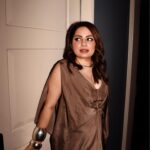 Mallika Dua Instagram – 🗡️🕯️🪐
.
.
.
.
.
.
In @reik.studio 
@shoplune 
@aands_official 
.
.
.
.
Team 
@sakshi312 
@kajol_mulani 
@dellsi.mody 
📸 @pehelaggarwal