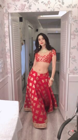 Mallika Sherawat Instagram - Weekend vibe 👸🏻✨
.
.
.
.
.
.
.
 #lehenga #allaboutbrides #designerlehengas #traditionaloutfit #ethnicwearonline #designerwear #lehengacollection #partywearlehenga #indianwear #gold #pink #cute #instalove #smile #beautiful #alwayspositive #red #precious #friendly #brightlights #lipstic #better #allyouneed #dressdesigners #onthisday #peacefull #healthymindset #innerstrength #alwayssmile #designerfashion