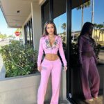 Malu Trevejo Instagram - This pink @fashionnova set so cute for the studio this year Les doy un álbum 💜🦋