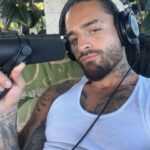 Maluma Instagram - Sienta bien eso de ser padre 👨🏻🤣 — Ya escucharon #PorQueSerá con @grupofrontera ??? Vayan Yaaaaa… Tema fav Lejossss 🚀