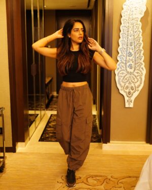 Malvi Malhotra Instagram - 🖤🤎

PC — @chiliverishiva 
Styled by — @roshnipandey__ 

—