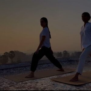 Malvi Malhotra Instagram - Witnessed the most beautiful sunrise at @abhyasschoolofyoga 
Before going to hectic days , thought of giving myself a detox , a calmness , conscious breathing , Purnima Havan , Aryuvedic therapies , Satvik delicious food made with so much of love , yoga , pranayama , meditation.
These are actually greatest treasures.  Be compassionate towards yourself.
The gaps you find between your thoughts is the actual bliss . 

  STILLNESS
 
Thank you everyone at Abhyas for introducing me to this practice.