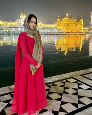 Malvi Malhotra Instagram - Ik Onkar #waheguru