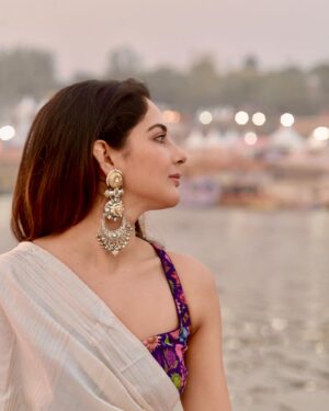Malvi Malhotra Instagram - 🤎🤍🤎

Styling : @style_deintrepide
Ensemble by : @the_style_hub14
PC : @ankitsahu8589 

— #malvimalhotra