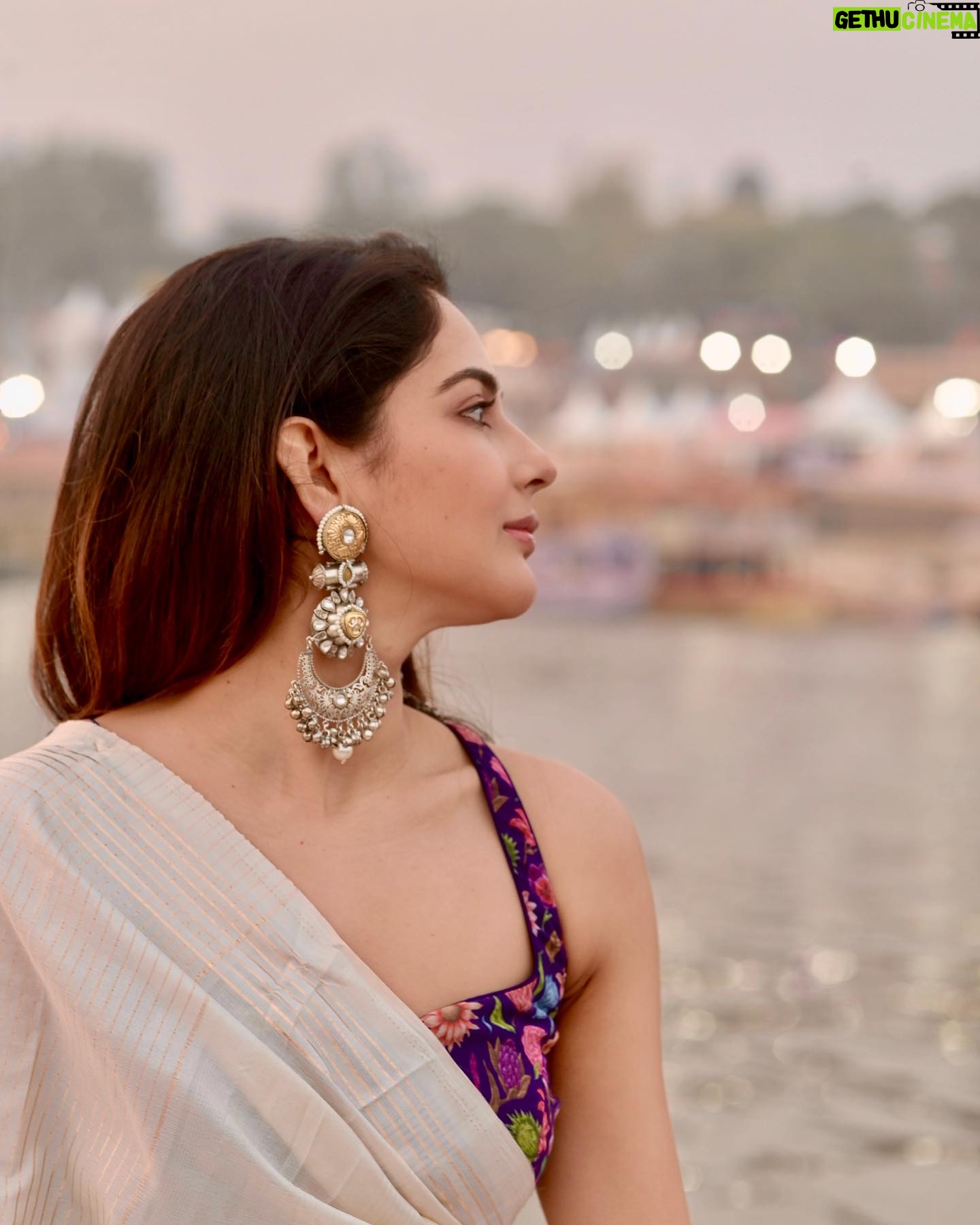 Malvi Malhotra - 3 Likes - 🤎🤍🤎
Styling : @style_deintrepide
Ensemble by : @the_style_hub14
PC : @ankitsahu8589
— #malvimalhotra