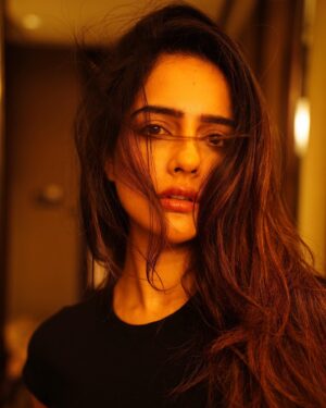 Malvi Malhotra Instagram - 🖤🤎

PC — @chiliverishiva 
Styled by — @roshnipandey__ 

—