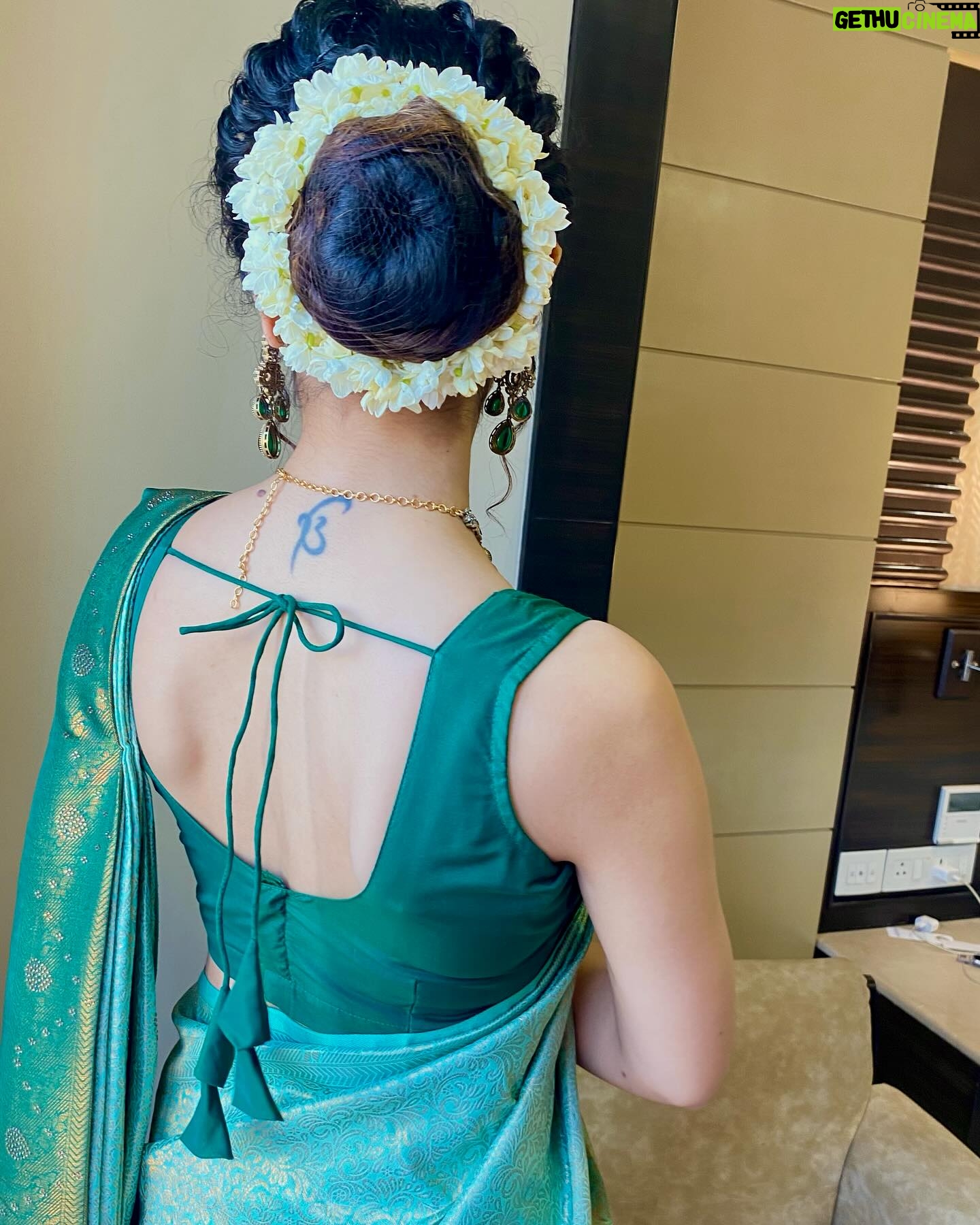Malvi Malhotra - 3 Likes - 💚🤍