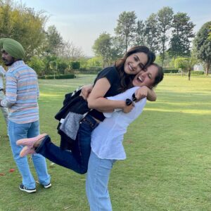 Malvi Malhotra Instagram - Sharing some soppy memories of 2023.
I’m filled with gratitude for this journey.

Peace and love 🫶