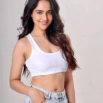 Malvi Malhotra Instagram - Hello 🤍 PC — @fzyfuzionstudio HMUA — @monashairandbeauty Edit — @safyanali_retouching ——