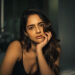 Malvi Malhotra Instagram – 🖤 

HMUA — @hairandmakeupbypinks 
Styling — @roshnipandey__  @rucha___ 
Pc — @ychips 
 
—
#malvimalhotra