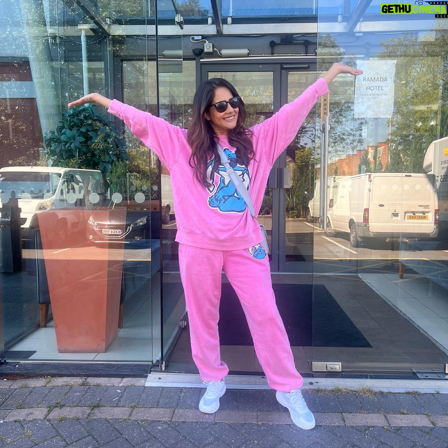 Malvi Malhotra - 3 Likes - Sharing some soppy memories of 2023.
I’m filled with gratitude for this journey.
Peace and love 🫶