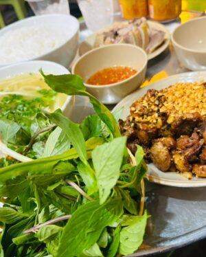 Manami Higa Instagram - I love this country's food🍽️😋💕🇻🇳

#Vietnam