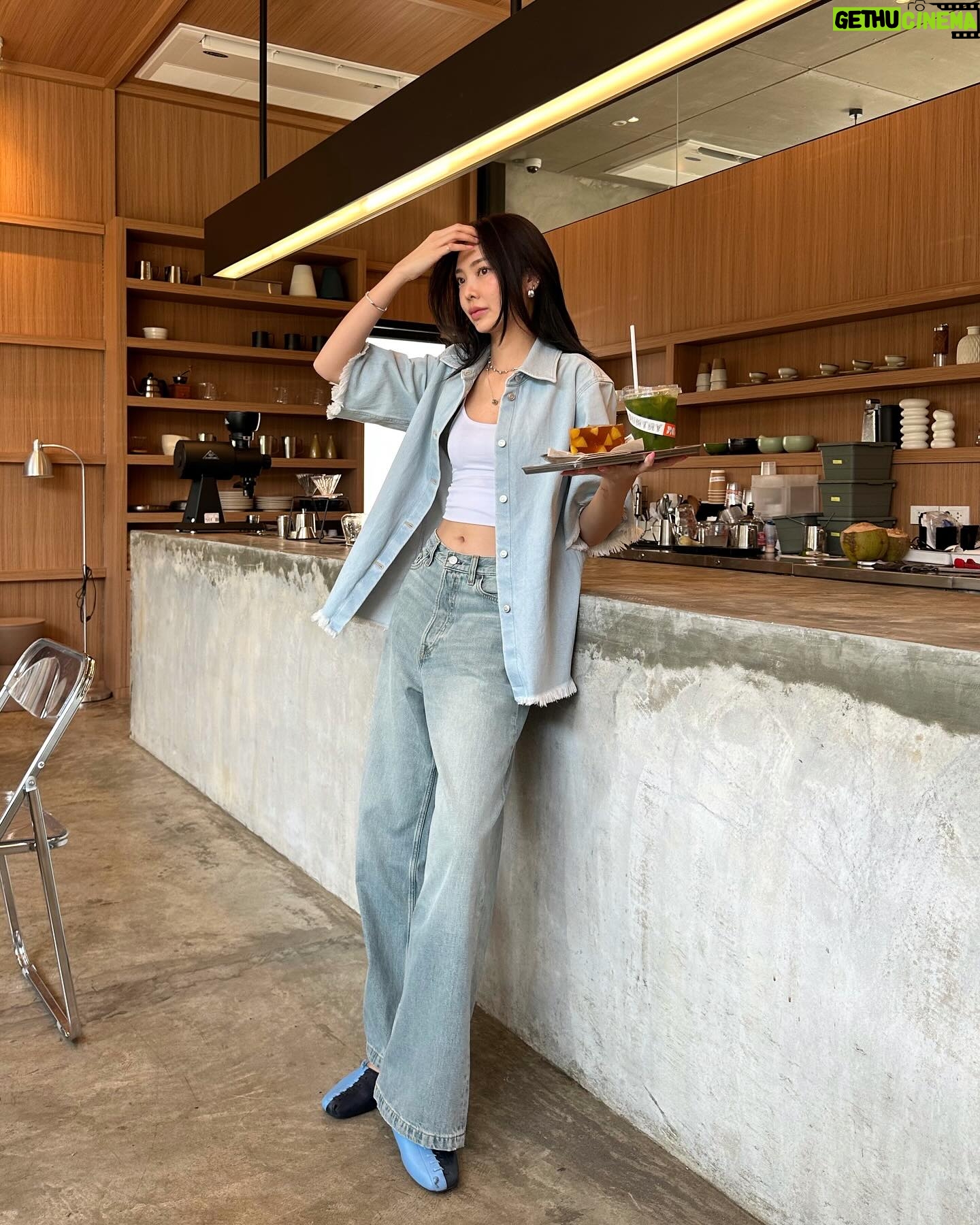Manasaporn Chanchalerm Instagram - 40° cafe hopping 🥵 @cosstores #COSThailand