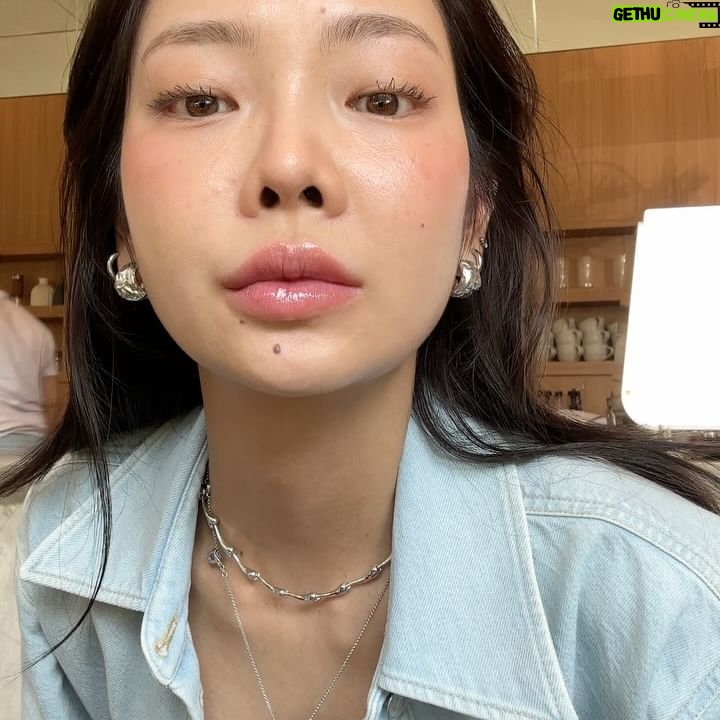 Manasaporn Chanchalerm Instagram - 40° cafe hopping 🥵 @cosstores #COSThailand