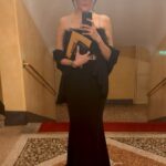Mandana Karimi Instagram - I had the honour of attending yet another magnificent launch of @isaloniofficial “ 62ed edition “ at the @teatroallascala All set for yet another design week in Milan.