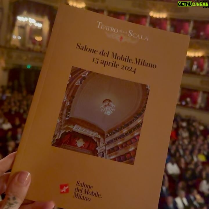 Mandana Karimi Instagram - I had the honour of attending yet another magnificent launch of @isaloniofficial “ 62ed edition “ at the @teatroallascala All set for yet another design week in Milan.