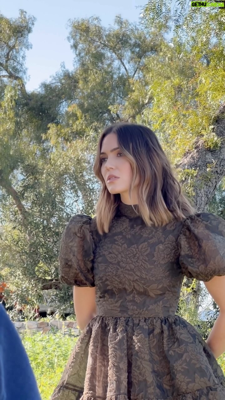 Mandy Moore Instagram - Instyle Latinx Cover Shoot with Mandy Moore 🌾 Photo @emmanmontalvan Makeup @brittanykleslie @thewallgroup Hair @barbdoeshair @forwardartists Hair Assist @haleyvalentinehair #instyle #mandymoore
