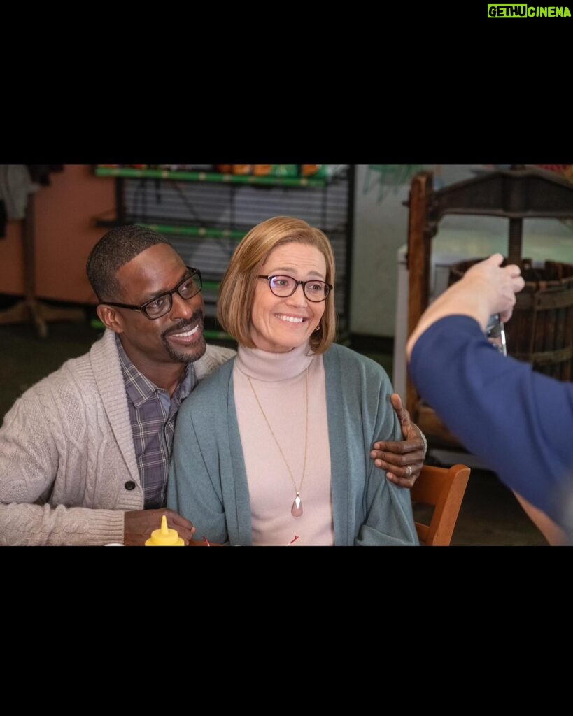 Mandy Moore Instagram - Happy Birthday to my fellow Aries. Grateful to know you and that you exist to share your infectious energy and talent with the world, @sterlingkbrown. Love you!!