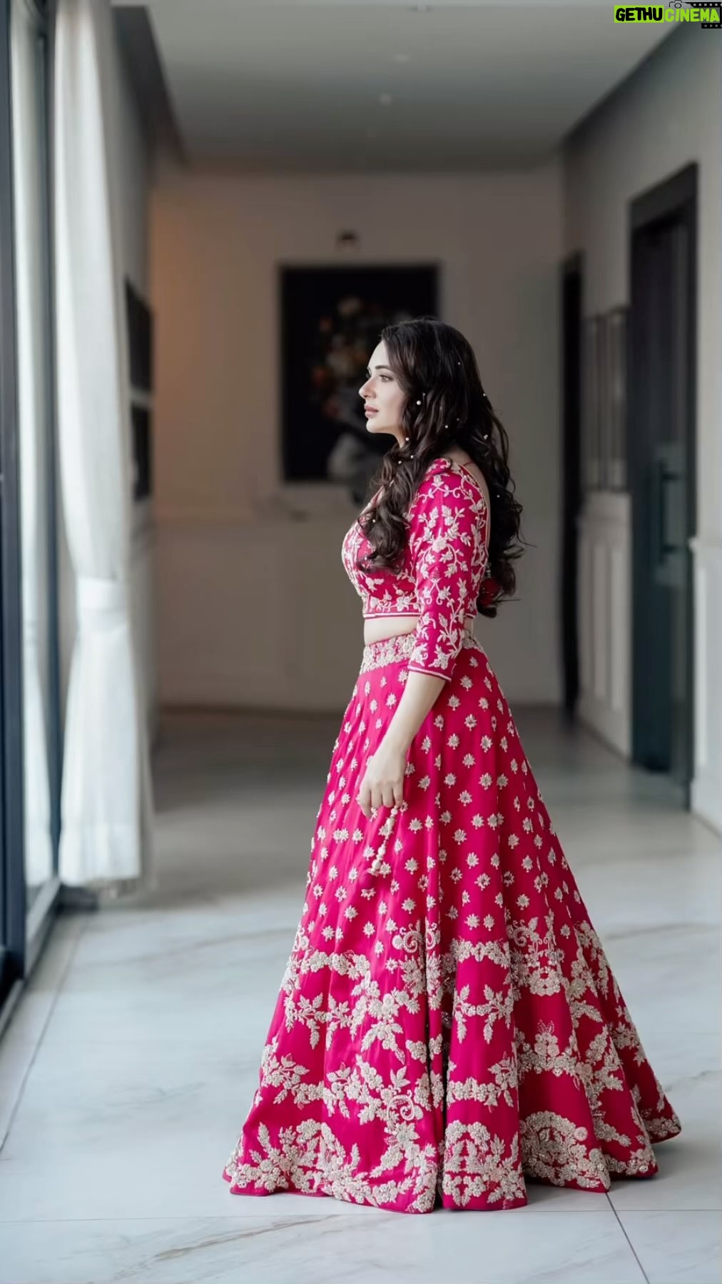 Mandy Takhar Instagram - 2 years later.. eternity to go 🧿 @shekharkaushal_ 💕 Wedding Planners @celebwise.media @chaudhary_dishu01 @harmanpreetsingh1717 MUA @inderkaurmakeup Designer @frontierphagwara Photography @sushildhimanphotography Jewellery @gujranwalajewellersbholushah #Mansh #weddingseason #mandytakhar