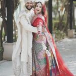 Mandy Takhar Instagram - Happy Valentine’s Day… Husband ❤️ ♾️ Wedding planners ~ @celebwise.media @chaudhary_dishu01 @harmanpreetsingh1717 Jewellery by ~ @gujranwalajewellersbholushah @omsons_bridal_store Groom dressed by ~ @punit.arora.official Clicked by ~ @deepikasdeepclicks Makeup and hair by @priyankasethimua #Mansh