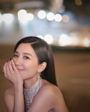 Mandy Wong Instagram - Cherish the way you Sparkle✨🌟

Happy Birthday TVB🌟

Thank you my lovely team✨

 @saulee 
@artemadridofficial 
@littlewhiteofficial 
@jayxhair
