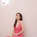 Mandy Wong Instagram - When you wish upon a star Makes no difference who you are Anything your heart desires Will come to you✨✨✨ 可以加插自己喜歡的音樂 🎼🎶 隨機隨心，呢個功能真心喜歡！😌 Outfit @portspure Hair @jayxhair Make Up @littlewhite_makeup #qystyling