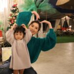 Mandy Wong Instagram - 今年嘅fans gathering別具意義，謝謝你們為我準備嘅，不需要完美，有愛便足夠💕🫶🏻 “人大了，難得放肆地笑 才會懂 煩惱盡量忘掉” 最近常常Loop嘅歌曲，很有意思！下次我哋要一齊唱！💕💕 @mandywong_official_fc #growtogether #staytogether❤️