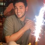 Manny MUA Instagram - this is your sign… go to cabo 🇲🇽