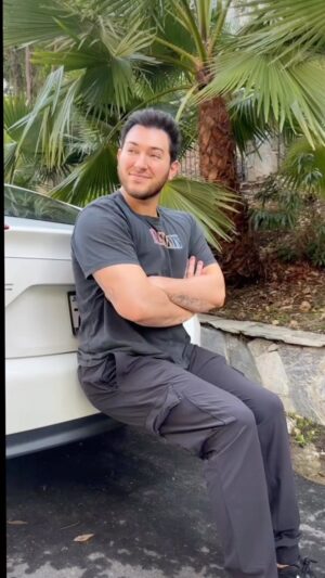 Manny MUA Instagram - i’m really into cars right now…
