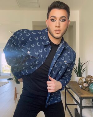 Manny MUA Instagram - this week was magical ✨🪄