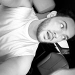 Manny MUA Instagram – workin on my fitness yall my witness 💪🏻
–
I’ve been on this fitness journey for the past 2 years now (more seriously) and truly it has made me the happiest version of me I could be. I’ve always been insecure about my body and even posting this progress pic I’m literally so nervous I could vomit 🤧 butttt I’m also so proud of the progress I’ve made and I will continue to work on every aspect of my health: not just physical but emotional, mental, etc. thank you all for all the encouraging comments and DMs I get, you have no idea how much they make my day ❤️ we gotta take control of our health sooner or later yall! We got this!