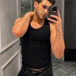Manny MUA Instagram - what happens in vegas… 🤫