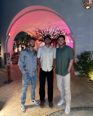 Manny MUA Instagram - this is your sign… go to cabo 🇲🇽