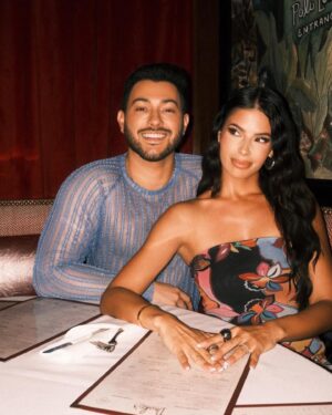 Manny MUA Instagram - 33 and thriving 🩵
thank you to my incredible friends who make me feel so so so loved every day, I love you guys with all my heart! ps look at that cake laura made!!! Like are you kidding me?! Iconic! And thank YALLLLL for all the birthday wishes 🥹 I love you guys so much and I genuinely feel the love back ❤️